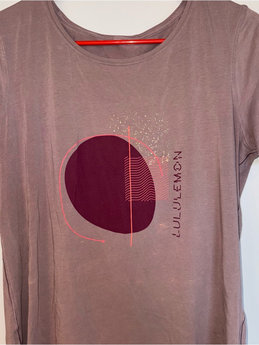 Women’s lululemon Tee - Picture 3 of 5